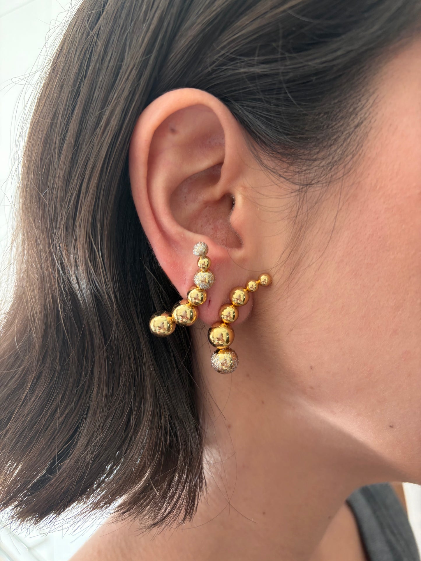 Dot earrings