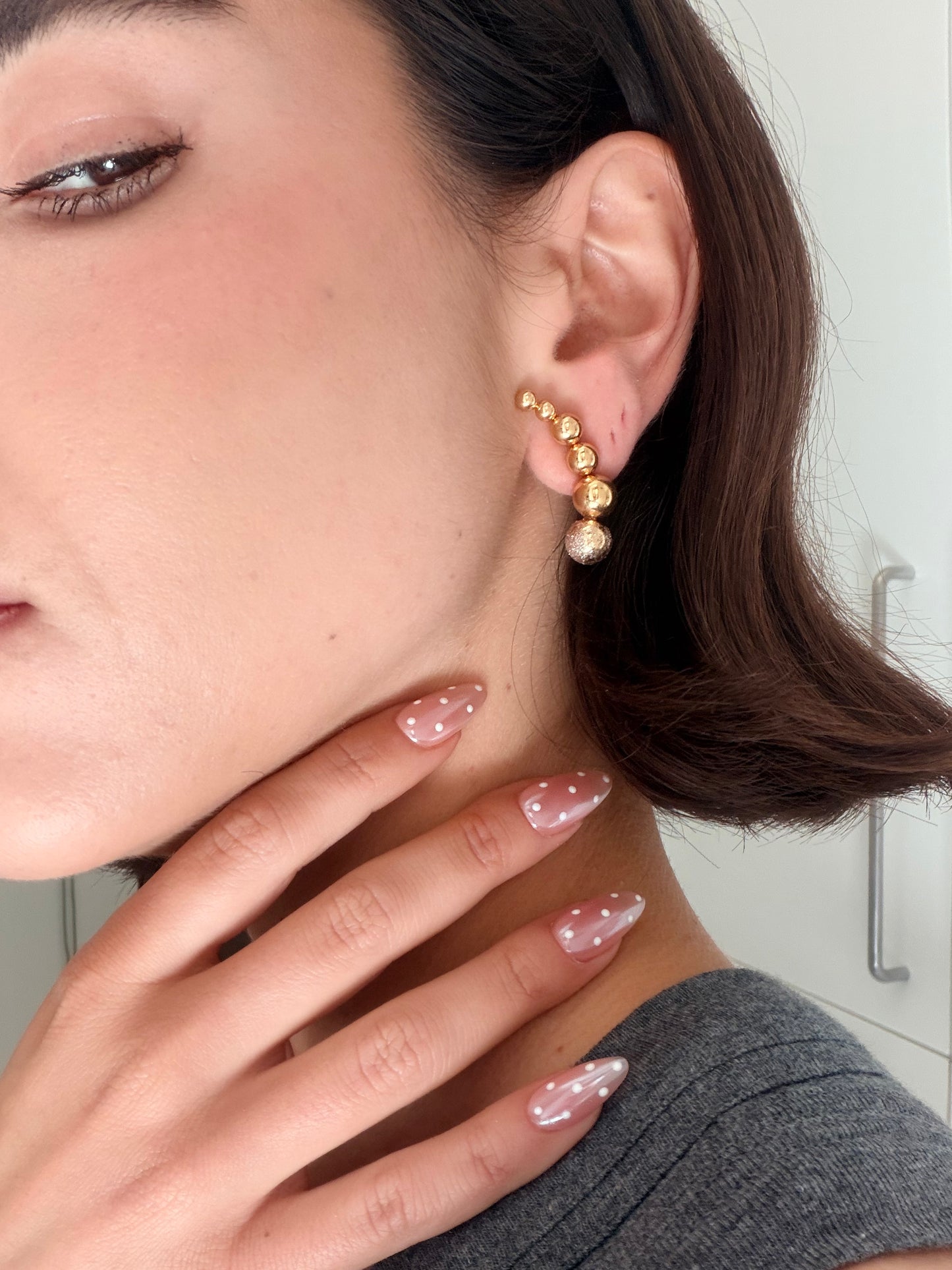 Dot earrings