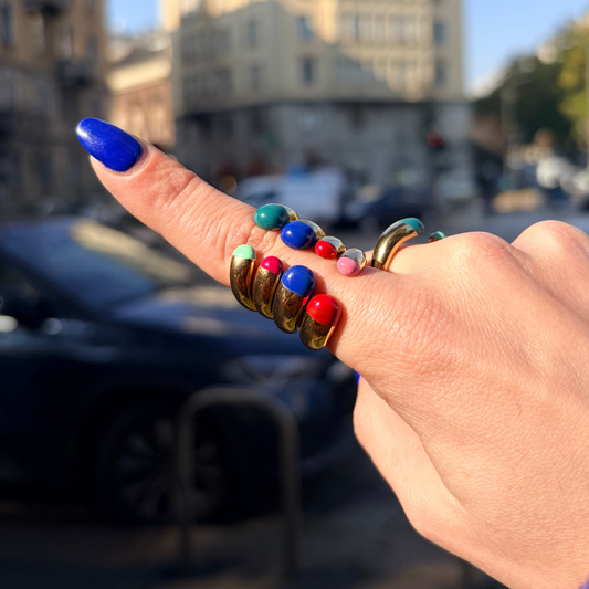 Colorini ring